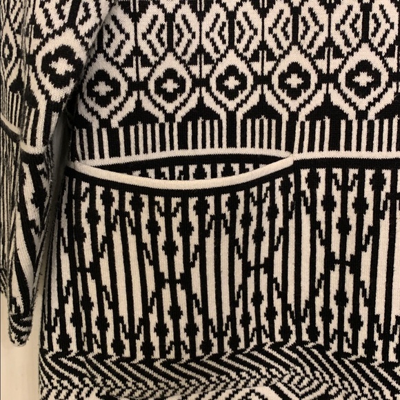 Ruby Road black & white sweater/jacket - Picture 2 of 6